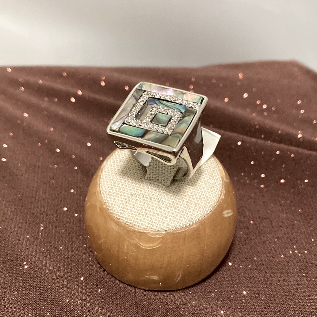 Beautiful And Unique Abalone Ring Size 7